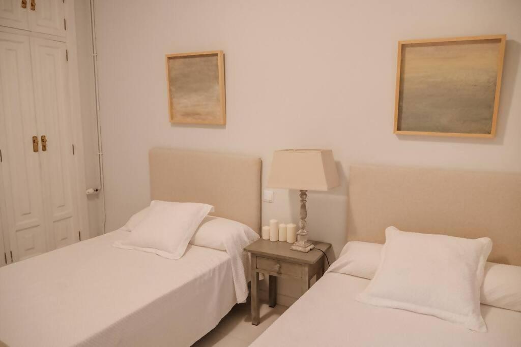 Apartmán Casa Aguila Casco Antiguo Patio Privado Caces Exteriér fotografie