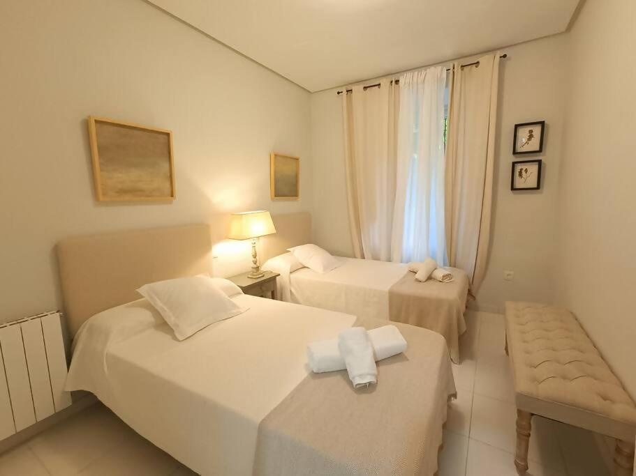Apartmán Casa Aguila Casco Antiguo Patio Privado Caces Exteriér fotografie