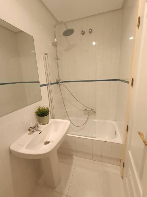 Apartmán Casa Aguila Casco Antiguo Patio Privado Caces Exteriér fotografie